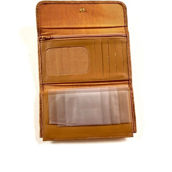 Vintage Women’s Light Brown Embossed Floral Genuine Leather Wallet - Picture 6 of 8